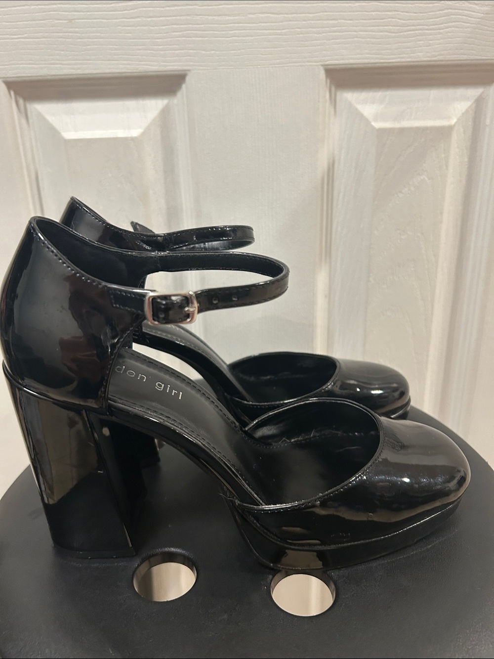 Madden Girl Patent Heels Size 8.5 - Picture 4 of 9